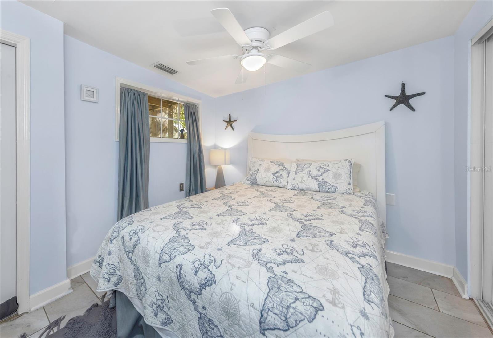 414 TAMPA RD — photo 9