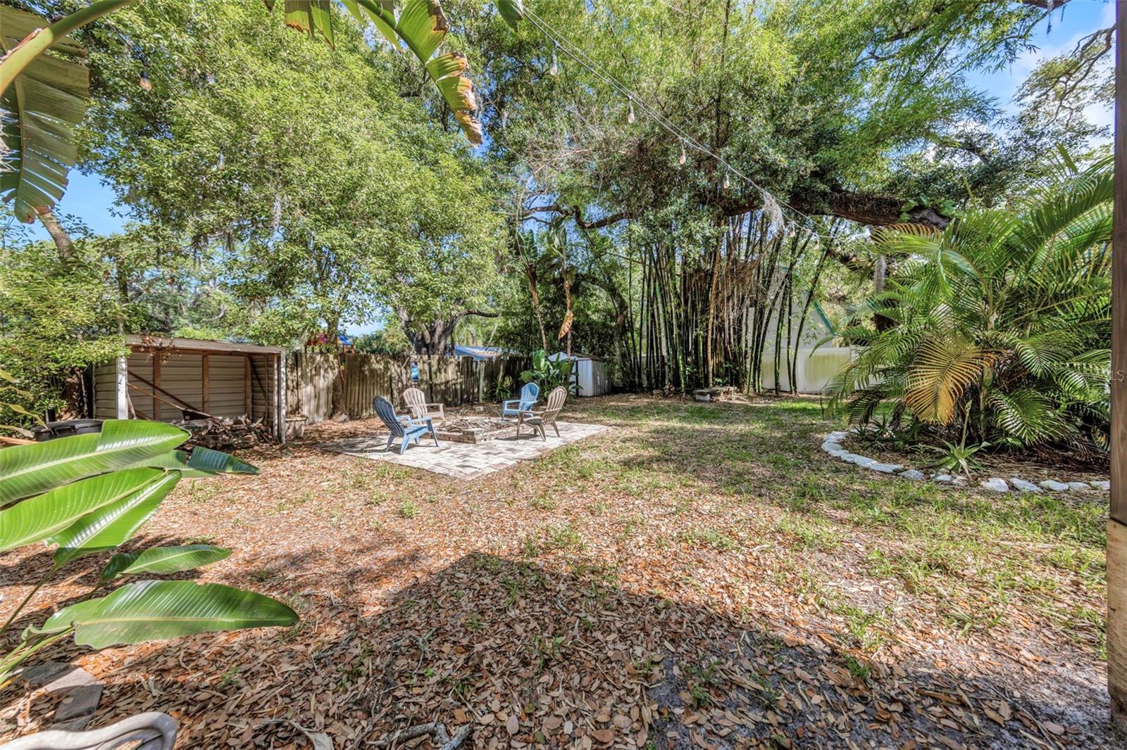 414 TAMPA RD — photo 37