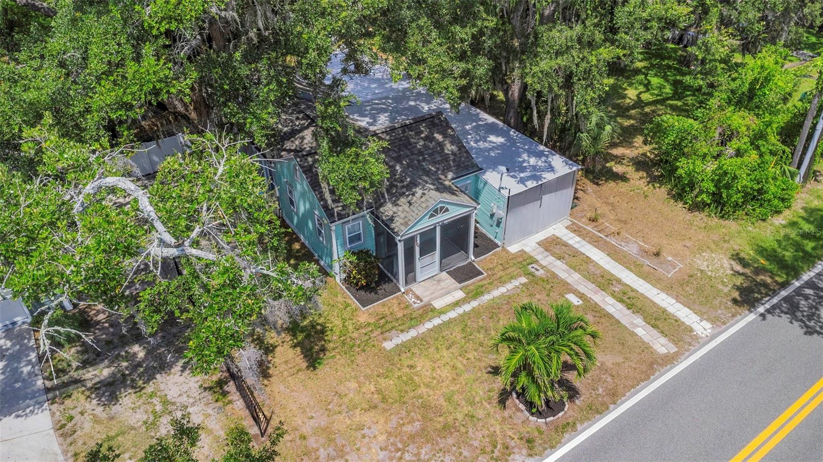414 TAMPA RD — photo 43