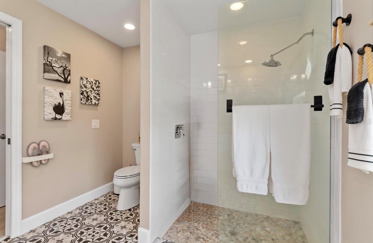 1636 GLENAN RD — photo 25