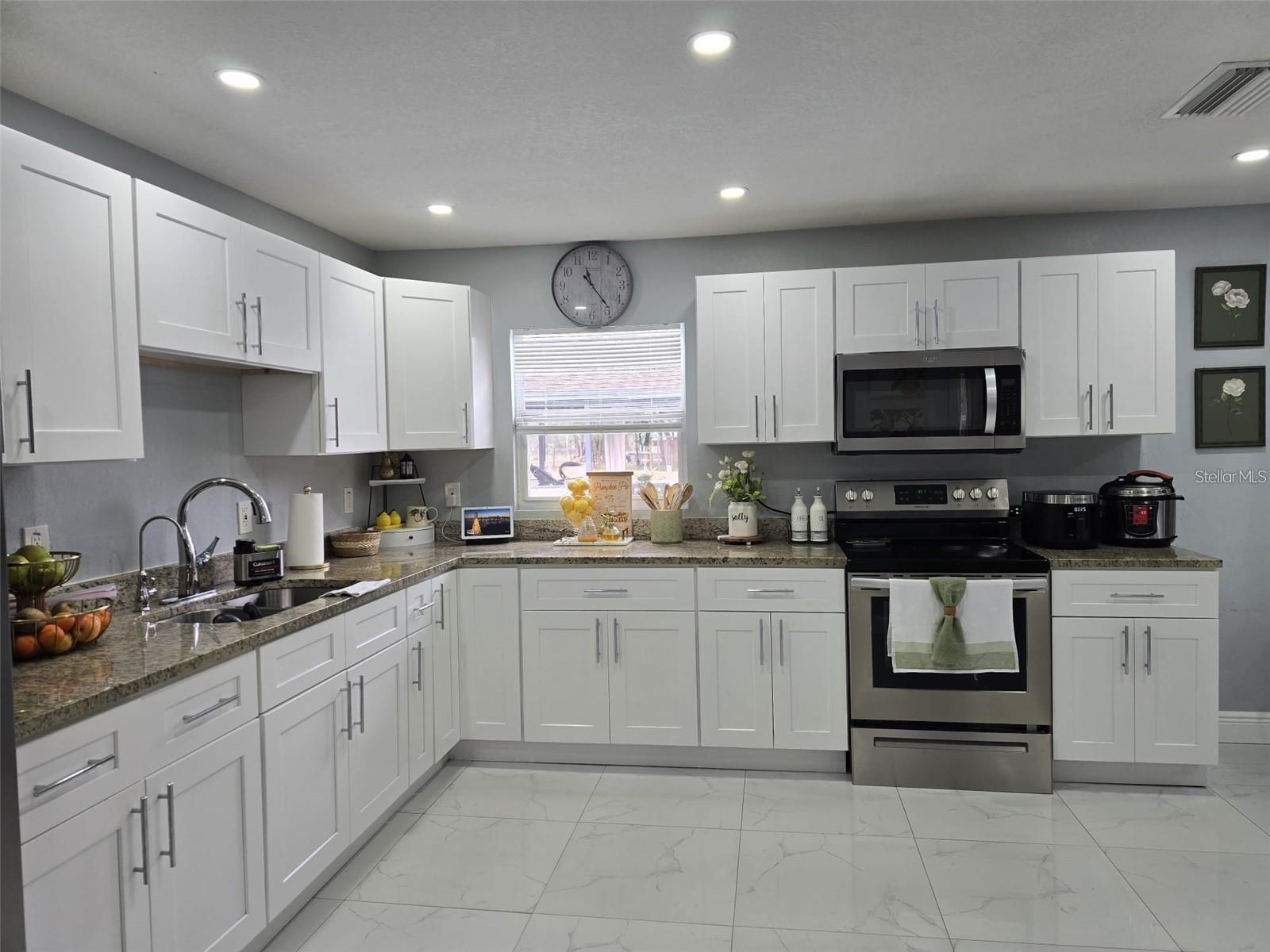 16225 WHIPPOORWILL LN — photo 6