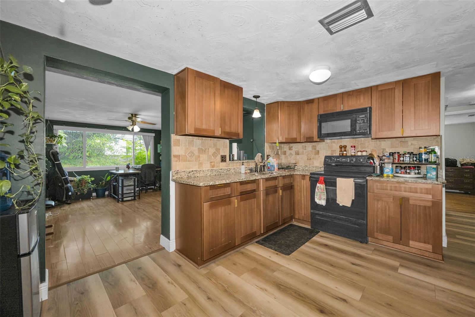 3541 BIGELOW DR — photo 10