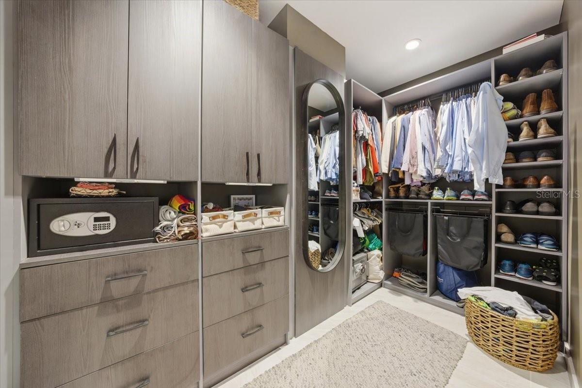 777 3RD AVE N #1606 — photo 30