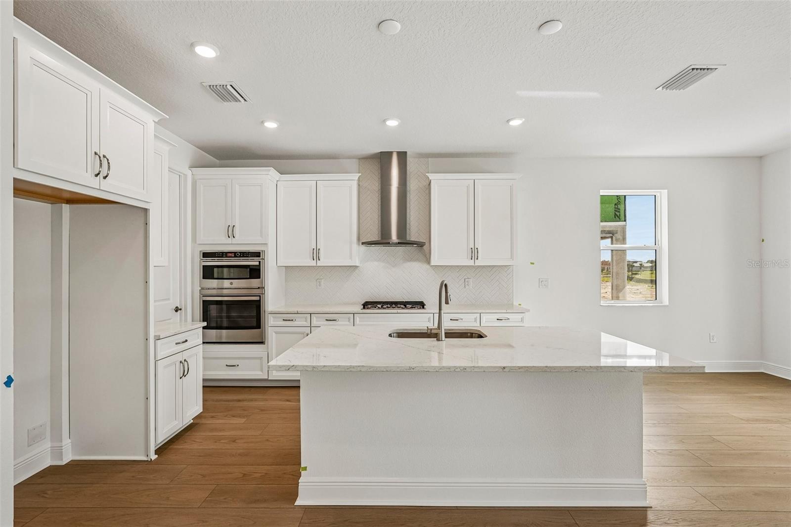 9706 CRYSTAL ISLES CIR — photo 3