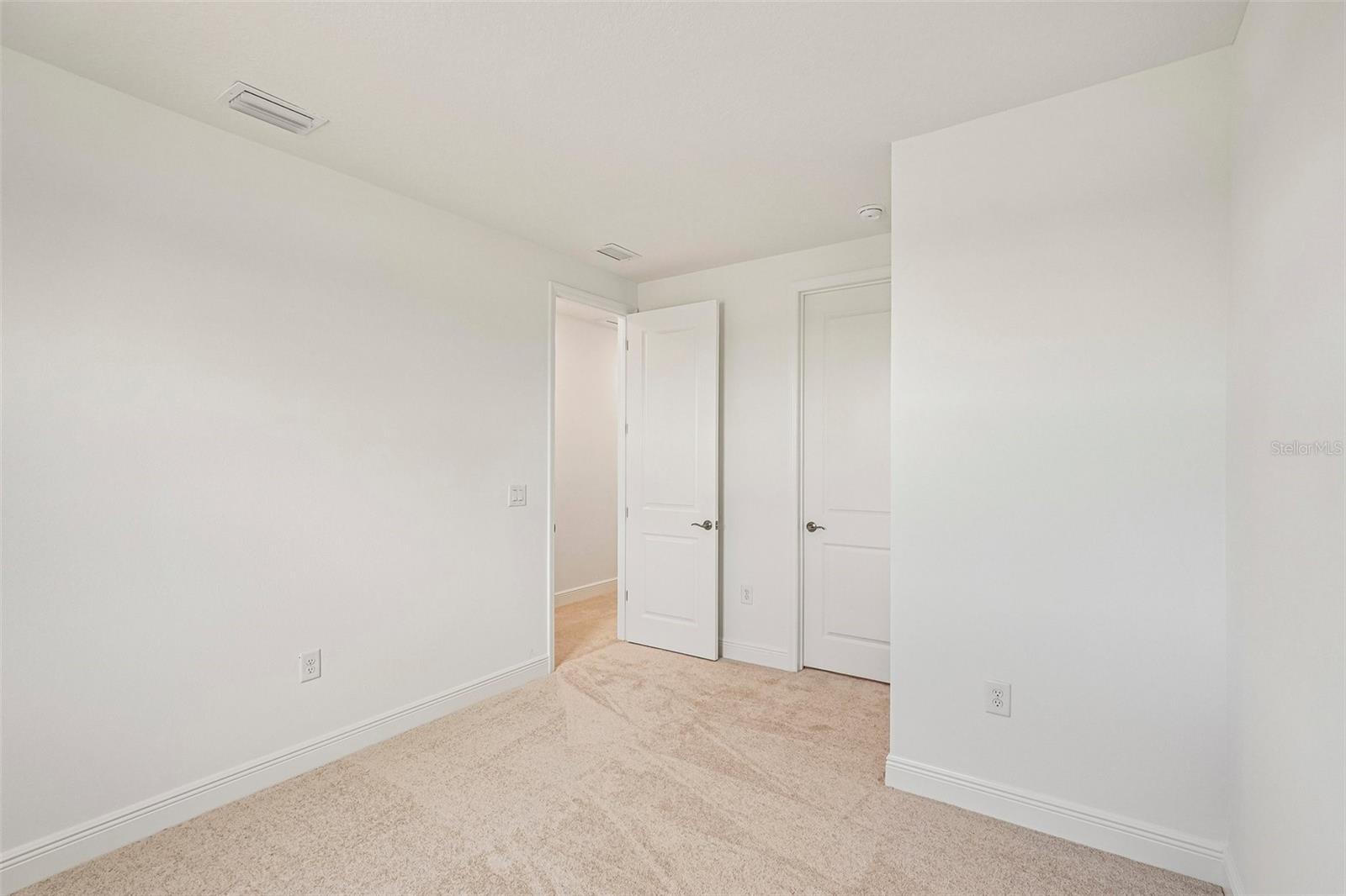 9706 CRYSTAL ISLES CIR — photo 27