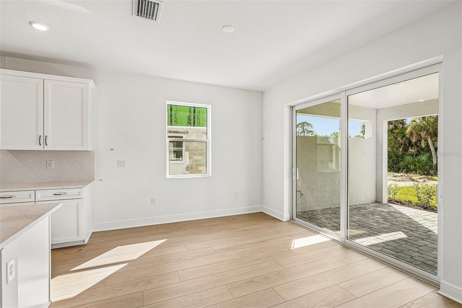 9706 CRYSTAL ISLES CIR — photo 10