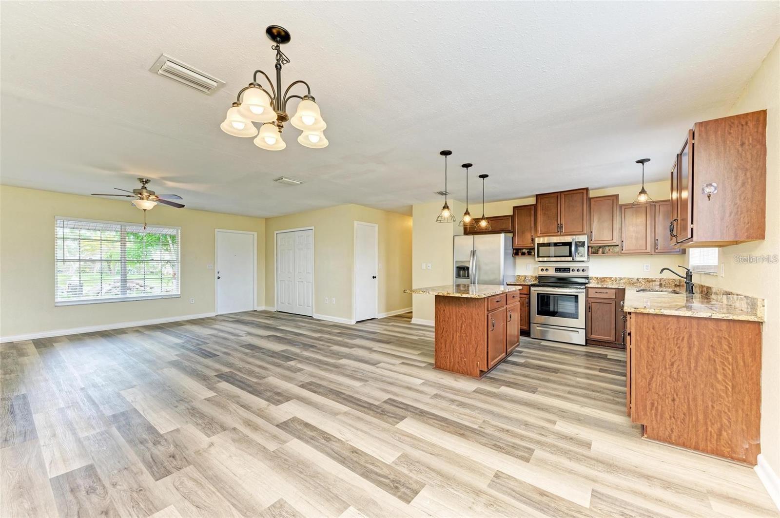 7120 ELYTON DR — photo 5