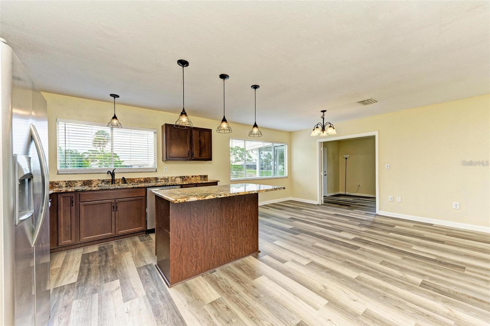 7120 ELYTON DR — photo 8