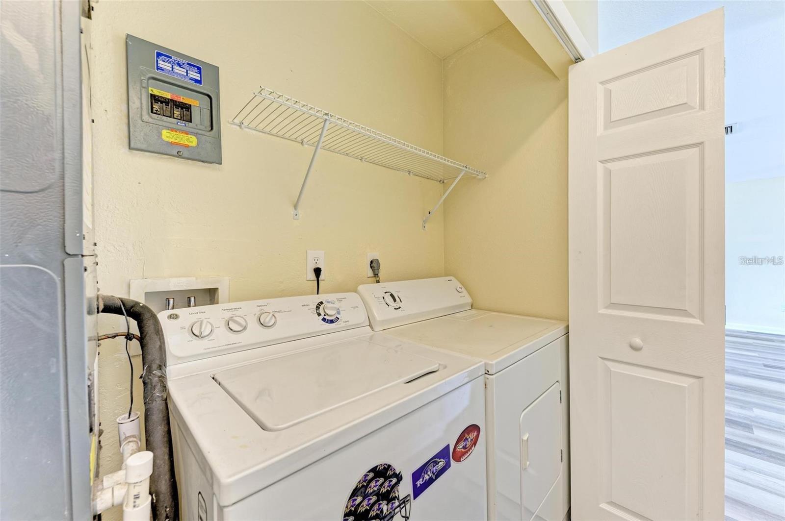 7120 ELYTON DR — photo 26