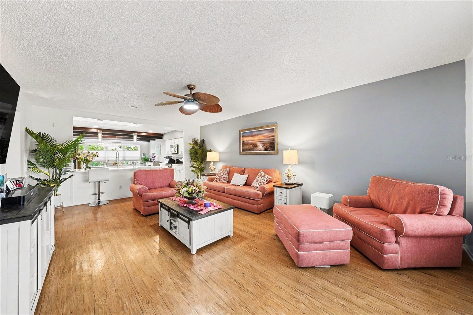 2284 PHILIPPINE DR #69 — photo 3