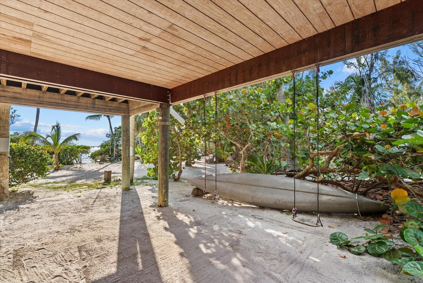 7143 LA LENAIRE DR — photo 49