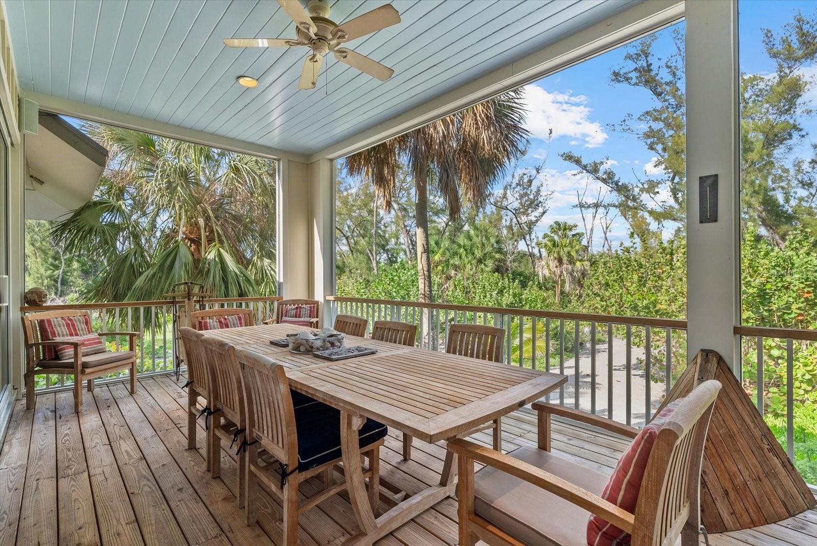 7143 LA LENAIRE DR — photo 37