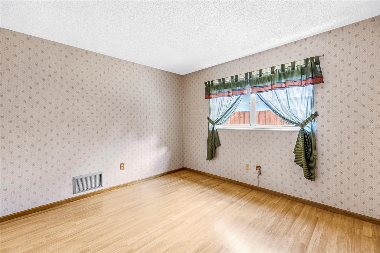 10657 DEL PRADO DR E — photo 37