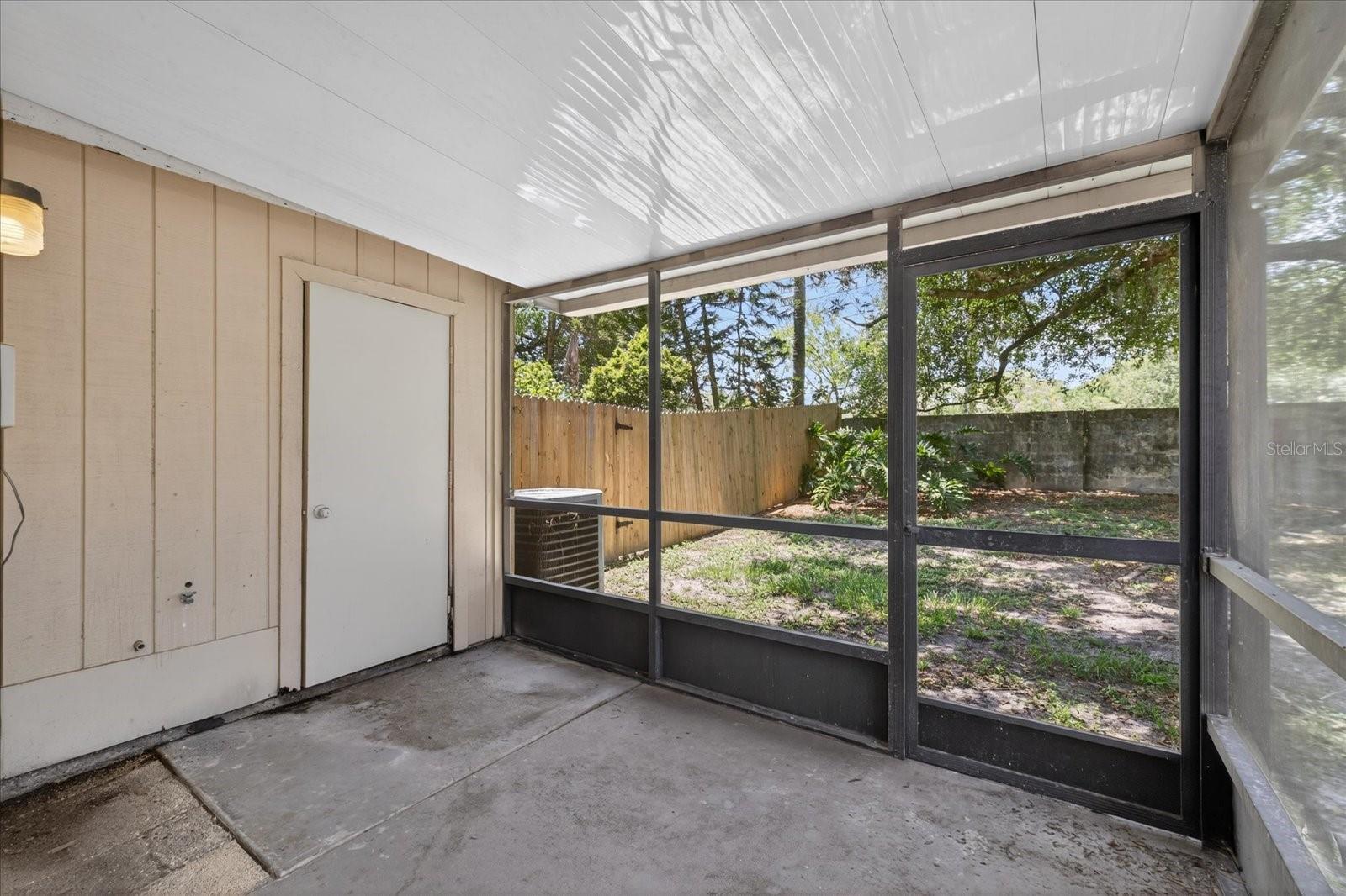 14024 VILLAGE TERRACE DR — photo 26