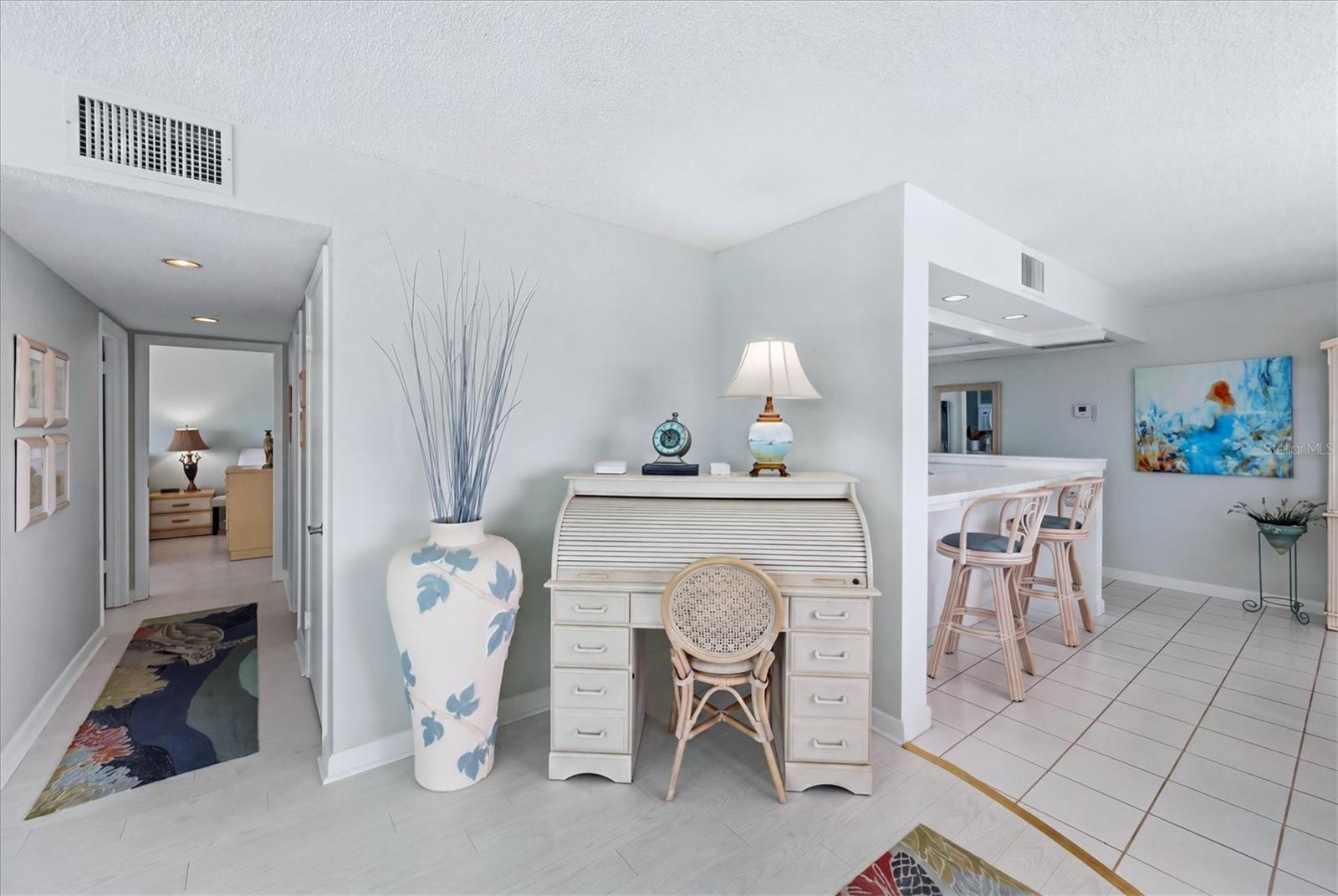629 ALHAMBRA RD #702 — photo 15