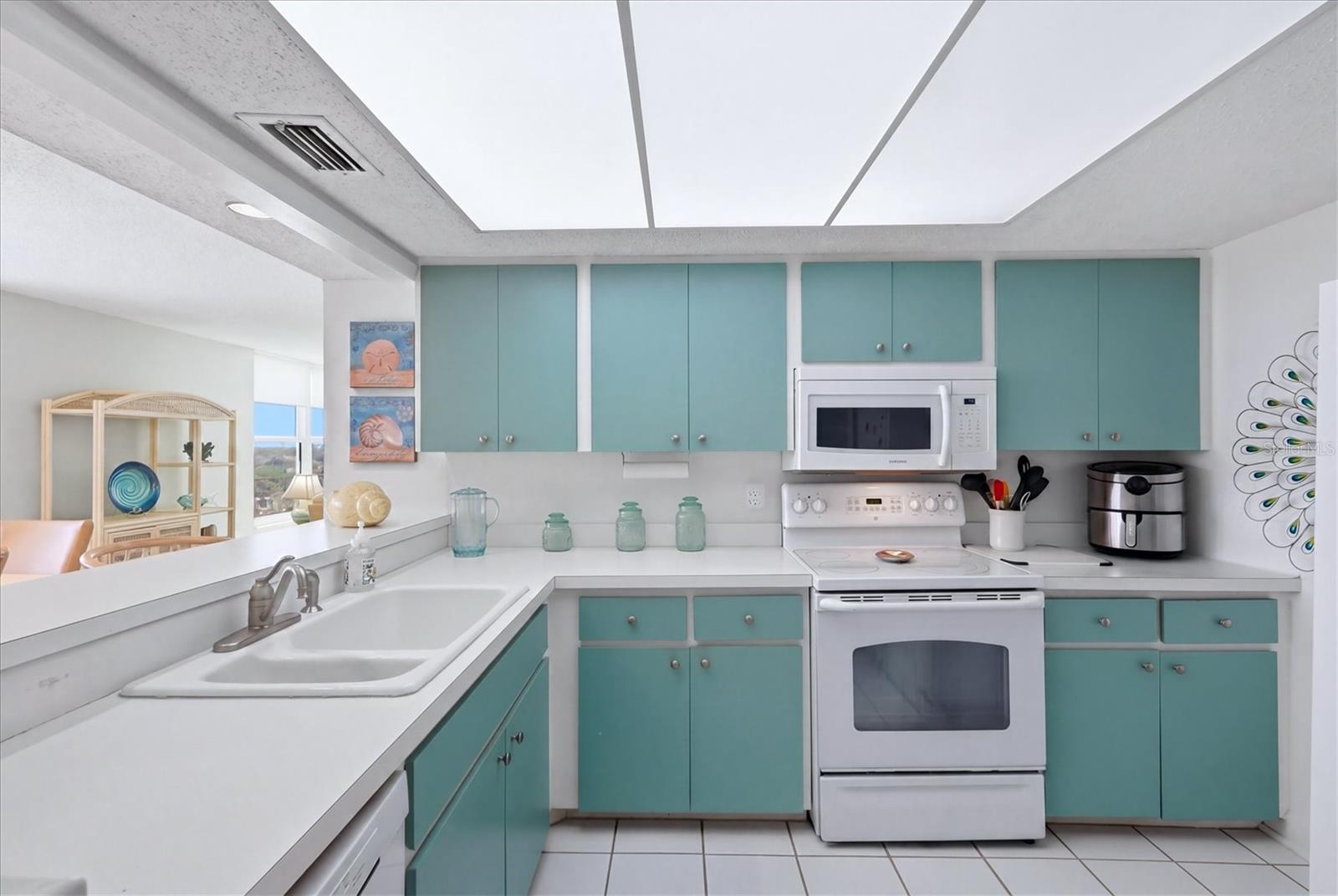 629 ALHAMBRA RD #702 — photo 12