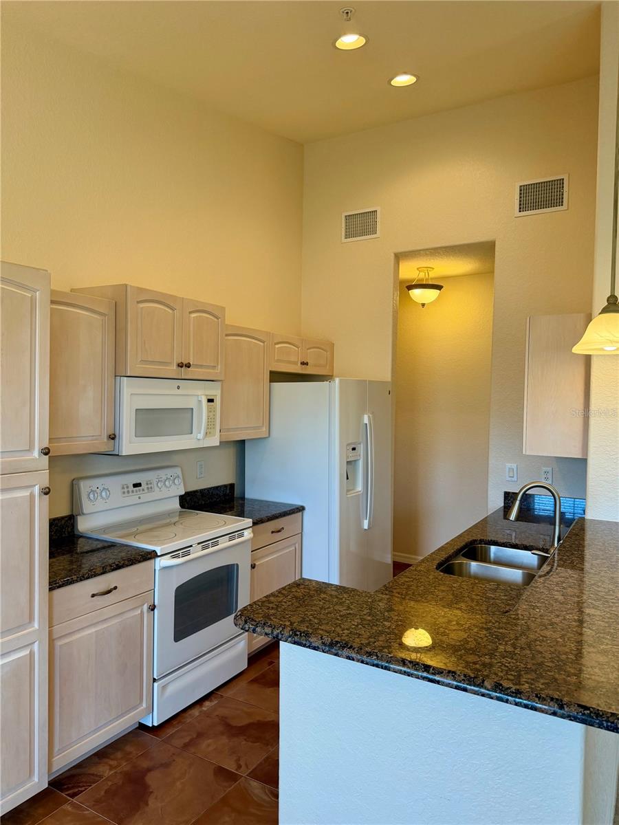 600 GARDENS EDGE DR #633 — photo 16