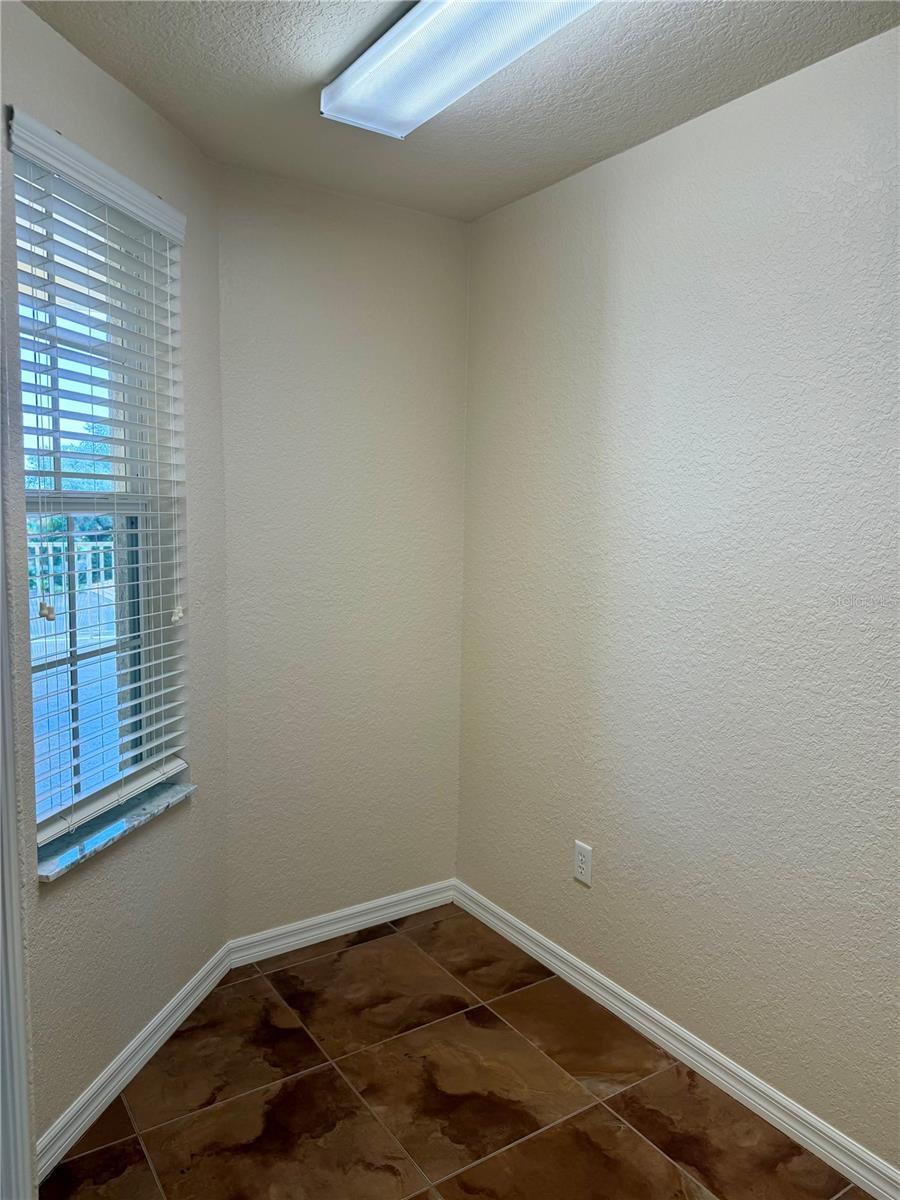 600 GARDENS EDGE DR #633 — photo 23