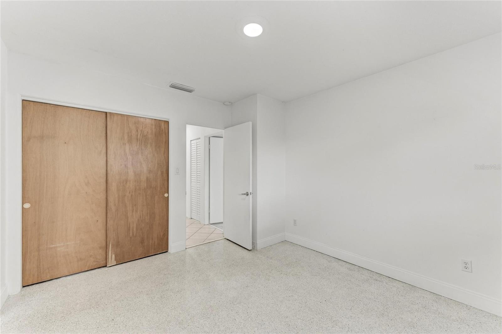 312 WINFIELD WAY — photo 47