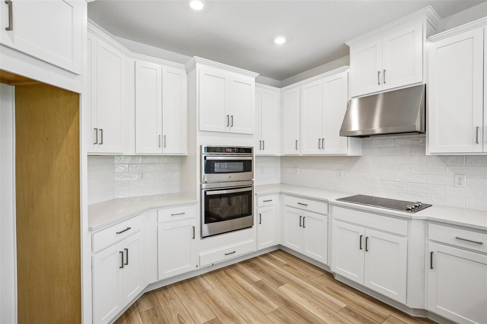 7012 FOXBORO WAY — photo 15