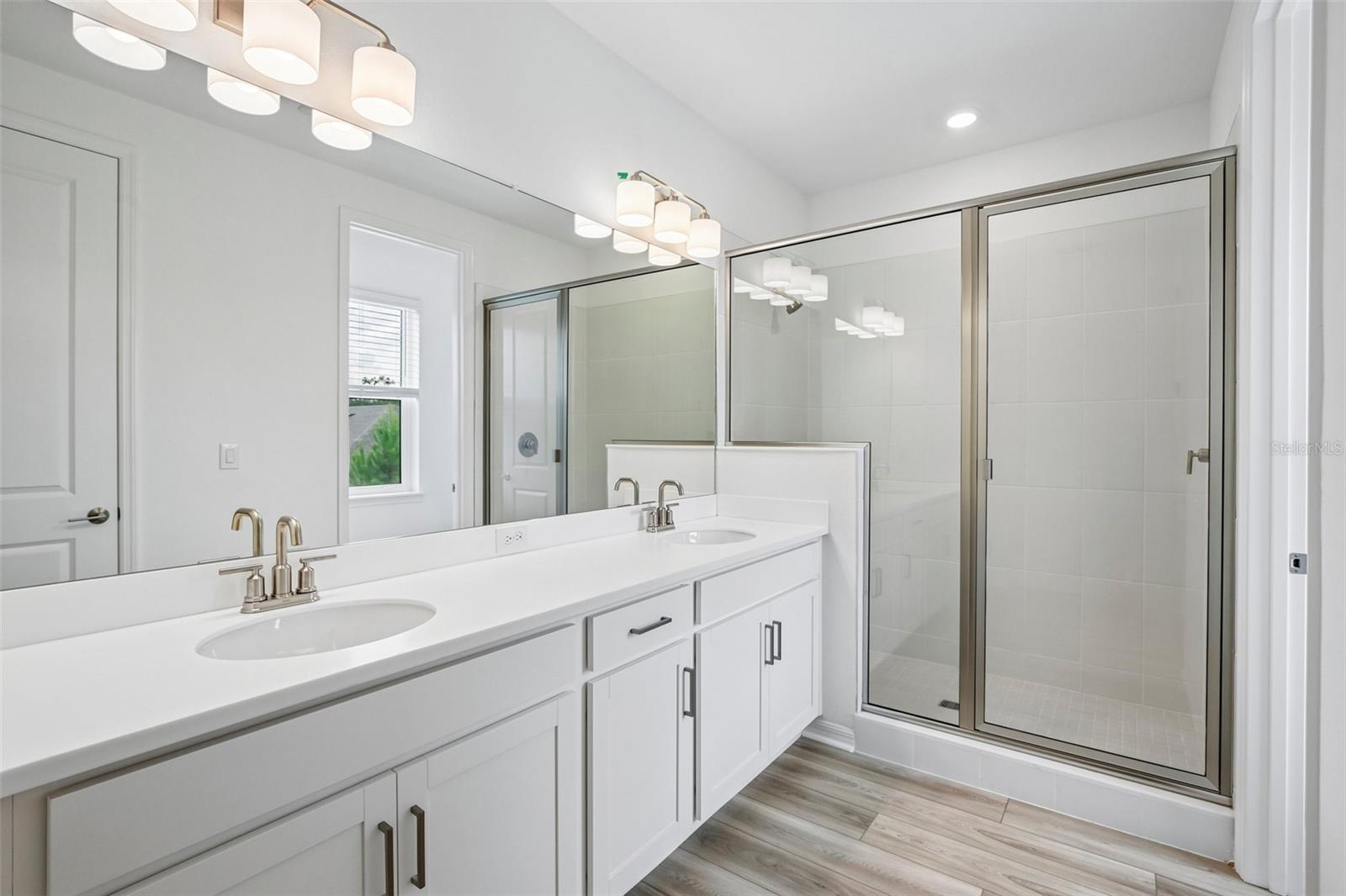 7012 FOXBORO WAY — photo 33