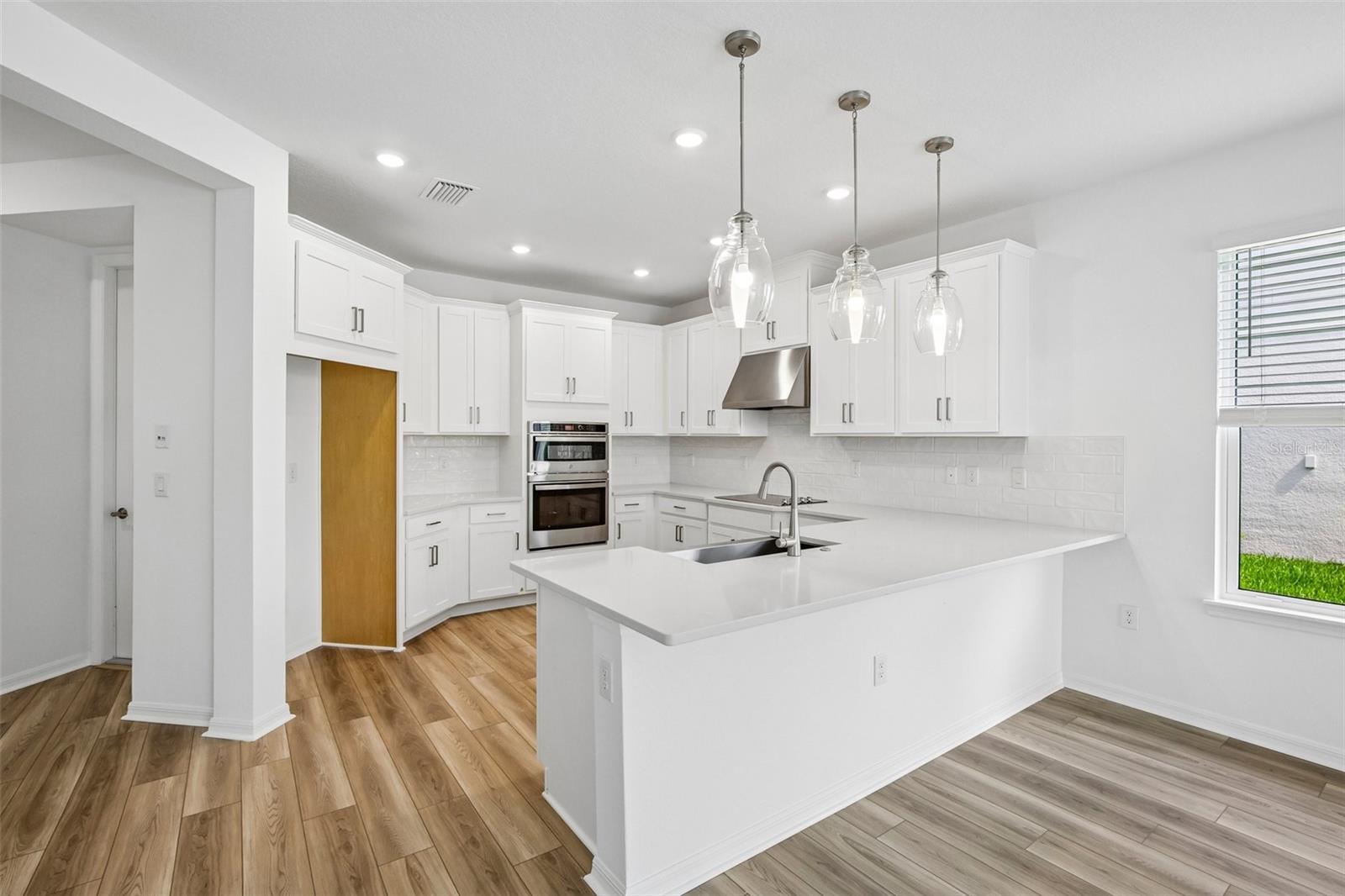 7012 FOXBORO WAY — photo 2