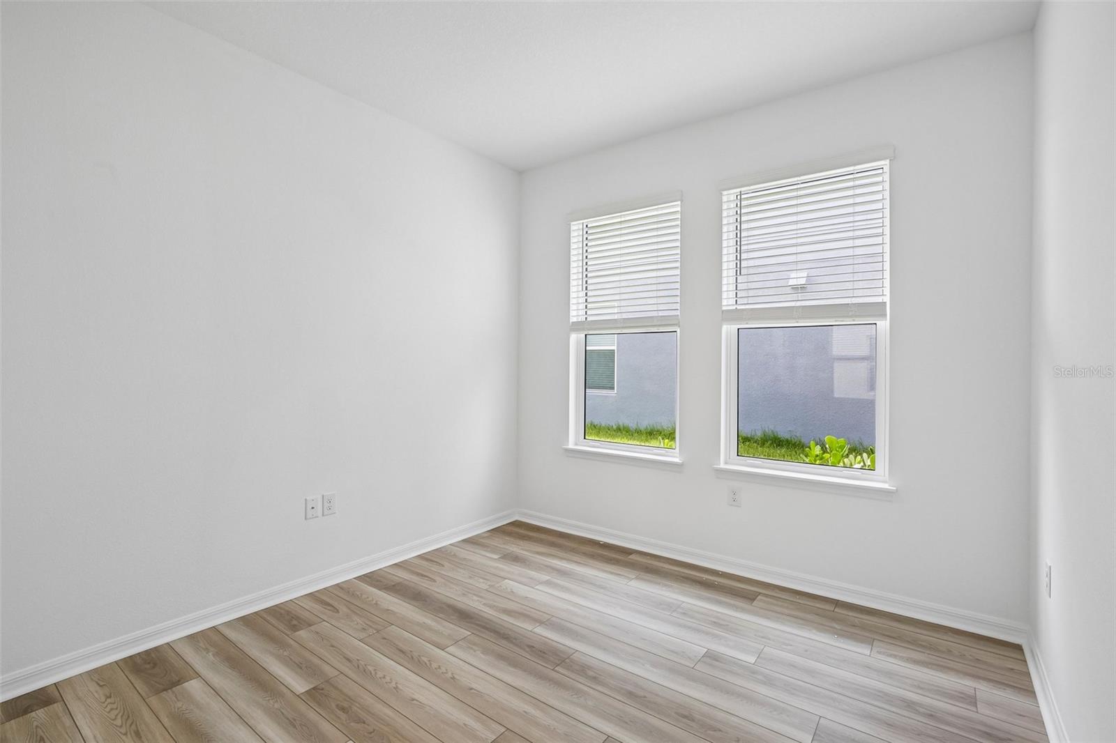 7012 FOXBORO WAY — photo 25