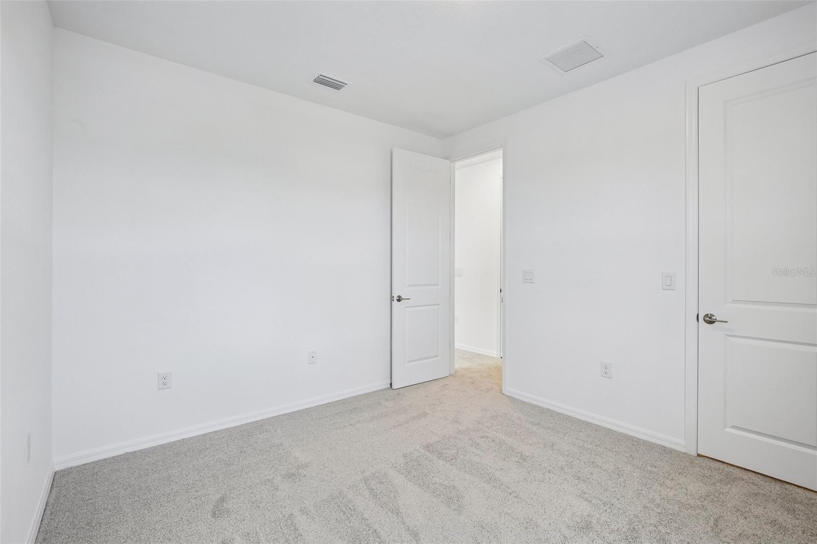 7012 FOXBORO WAY — photo 39