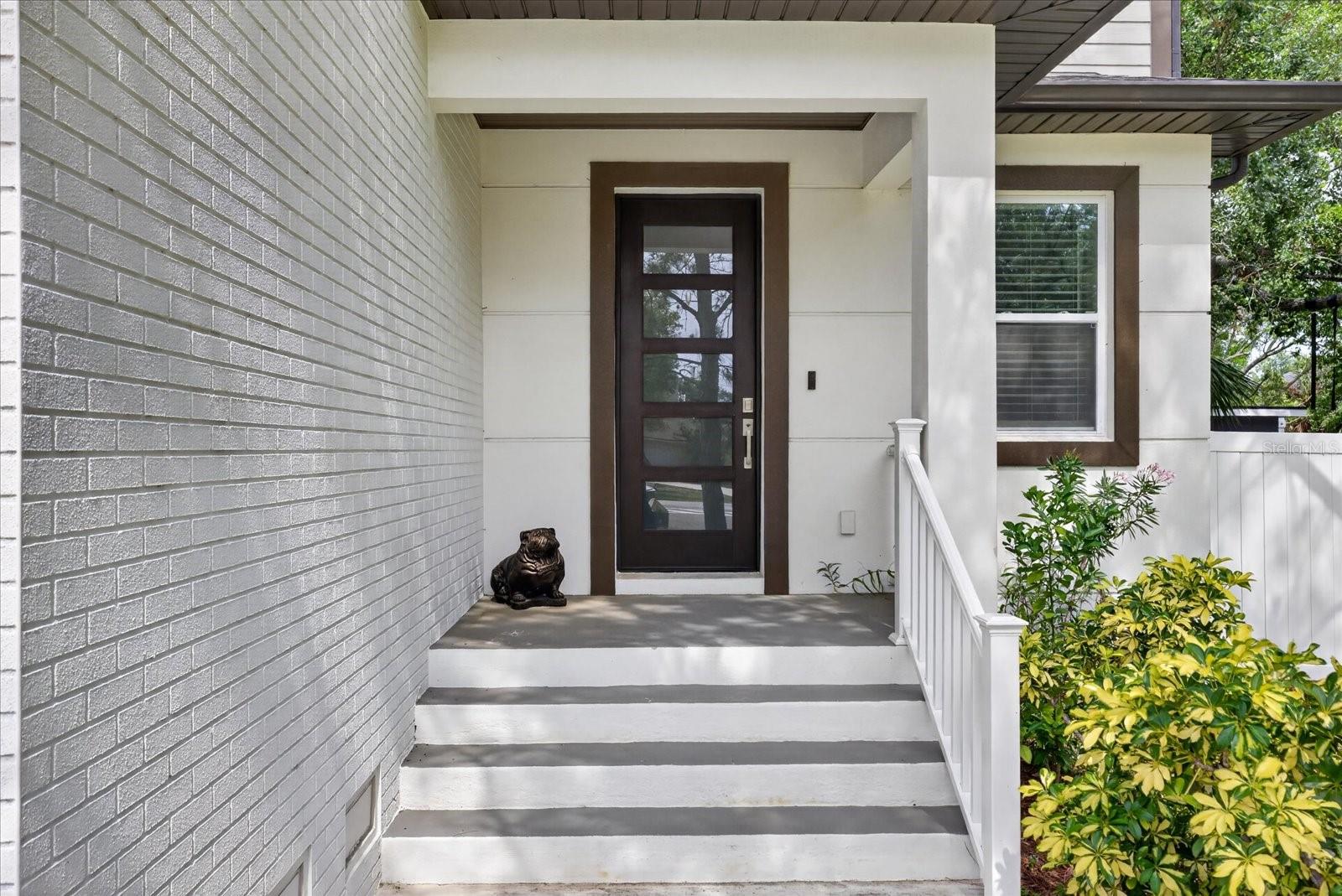 4102 S TRASK ST — photo 3