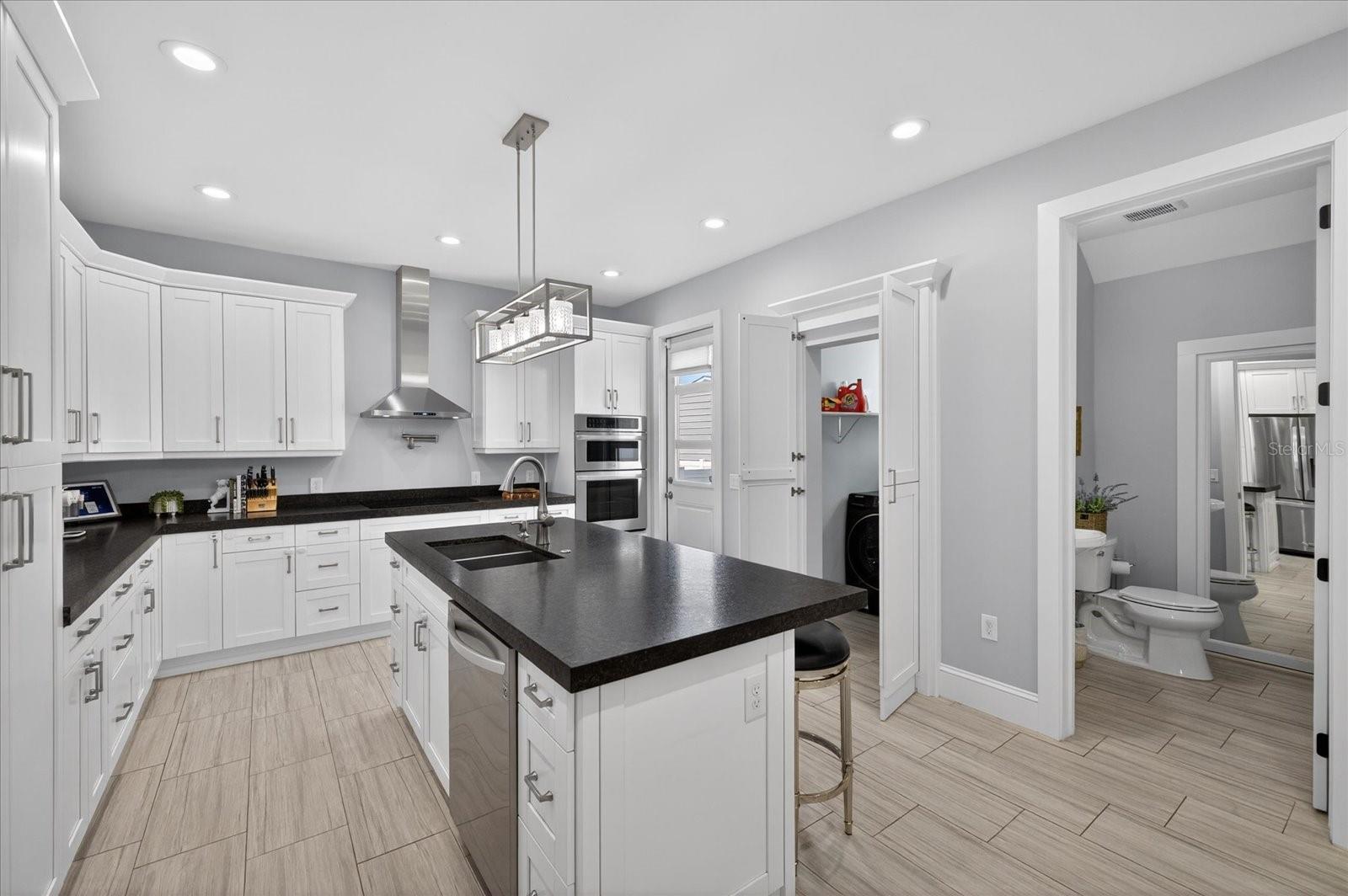 4102 S TRASK ST — photo 17