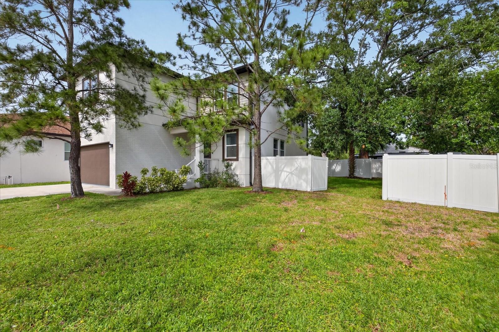 4102 S TRASK ST — photo 49