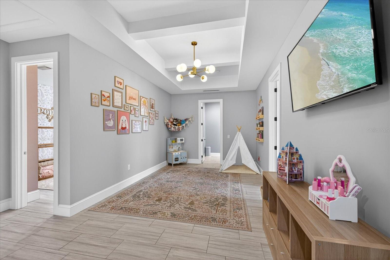 4102 S TRASK ST — photo 21