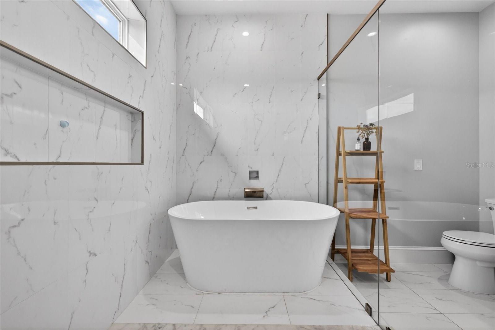 4102 S TRASK ST — photo 42