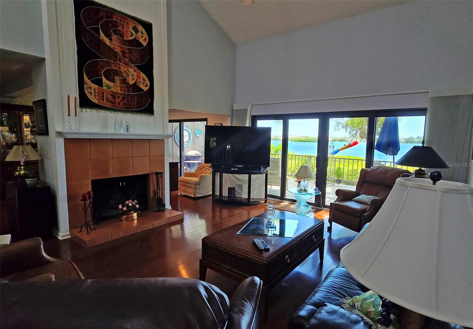 1335 LANDINGS DR #9 — photo 35