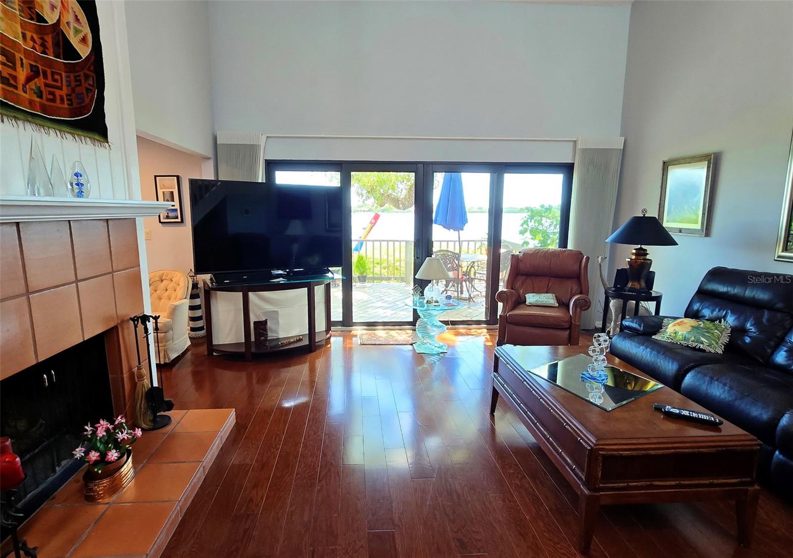 1335 LANDINGS DR #9 — photo 15