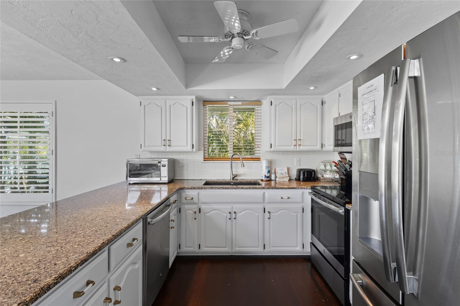 315 SPRING AVE — photo 18