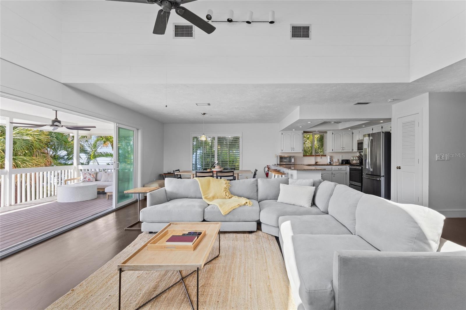 315 SPRING AVE — photo 13