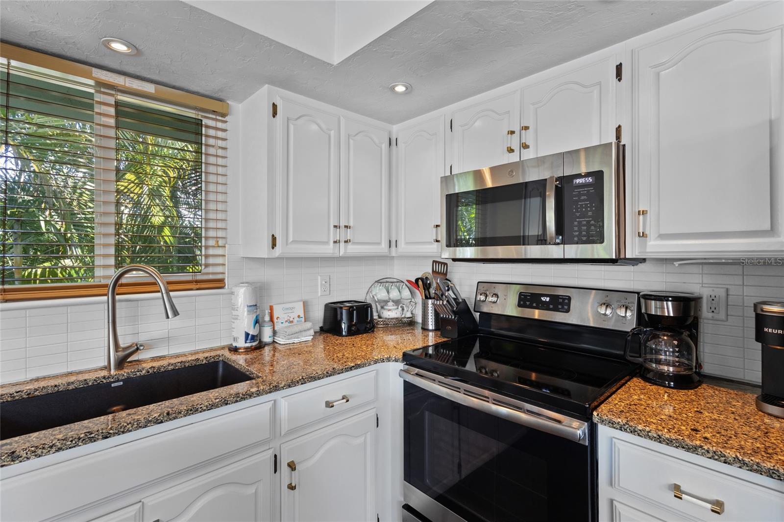 315 SPRING AVE — photo 19