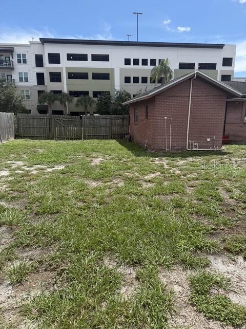 1715 W CARMEN ST — photo 18