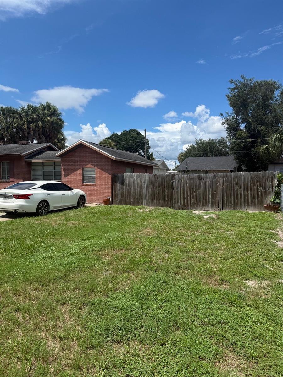 1715 W CARMEN ST — photo 22