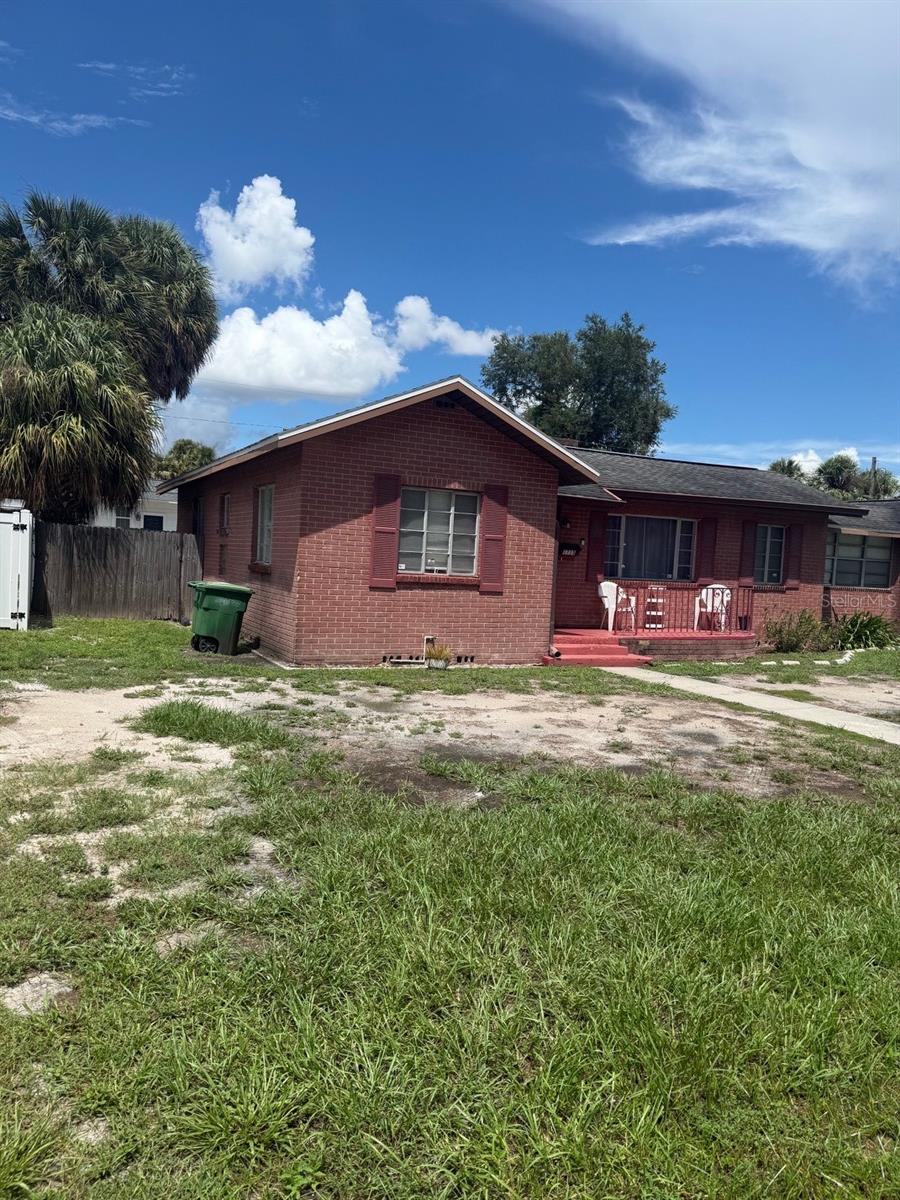 1715 W CARMEN ST — photo 19