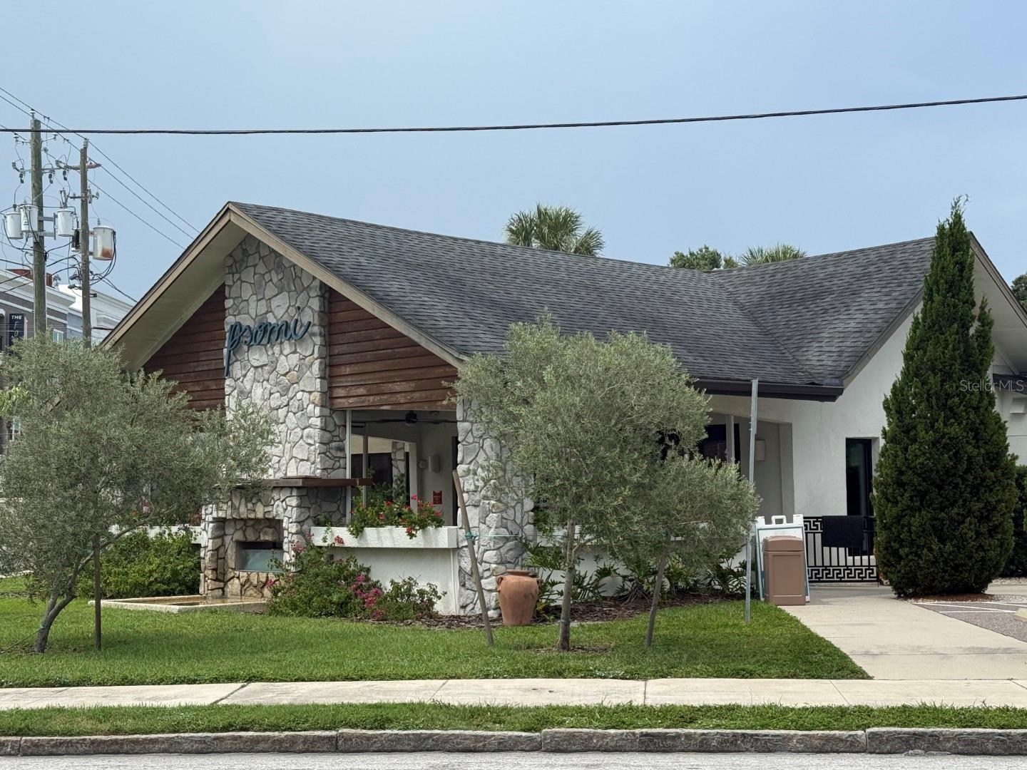 1715 W CARMEN ST — photo 27