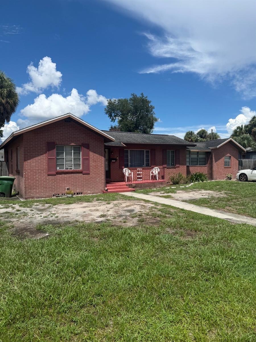 1715 W CARMEN ST — photo 20
