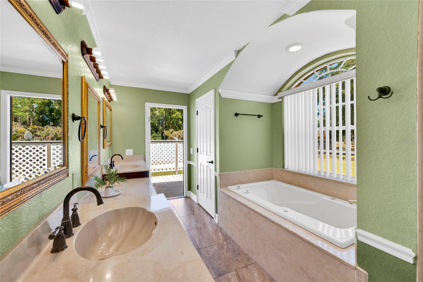 6341 GOVERNORS DR — photo 31
