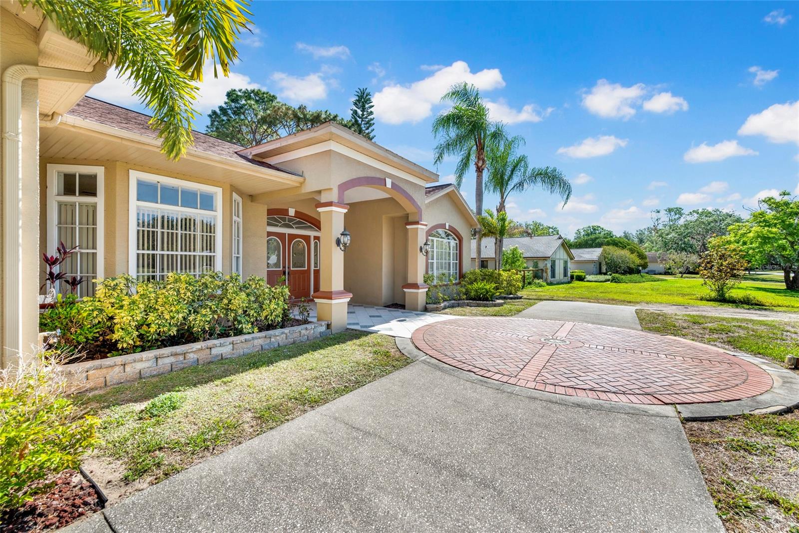 6341 GOVERNORS DR — photo 5