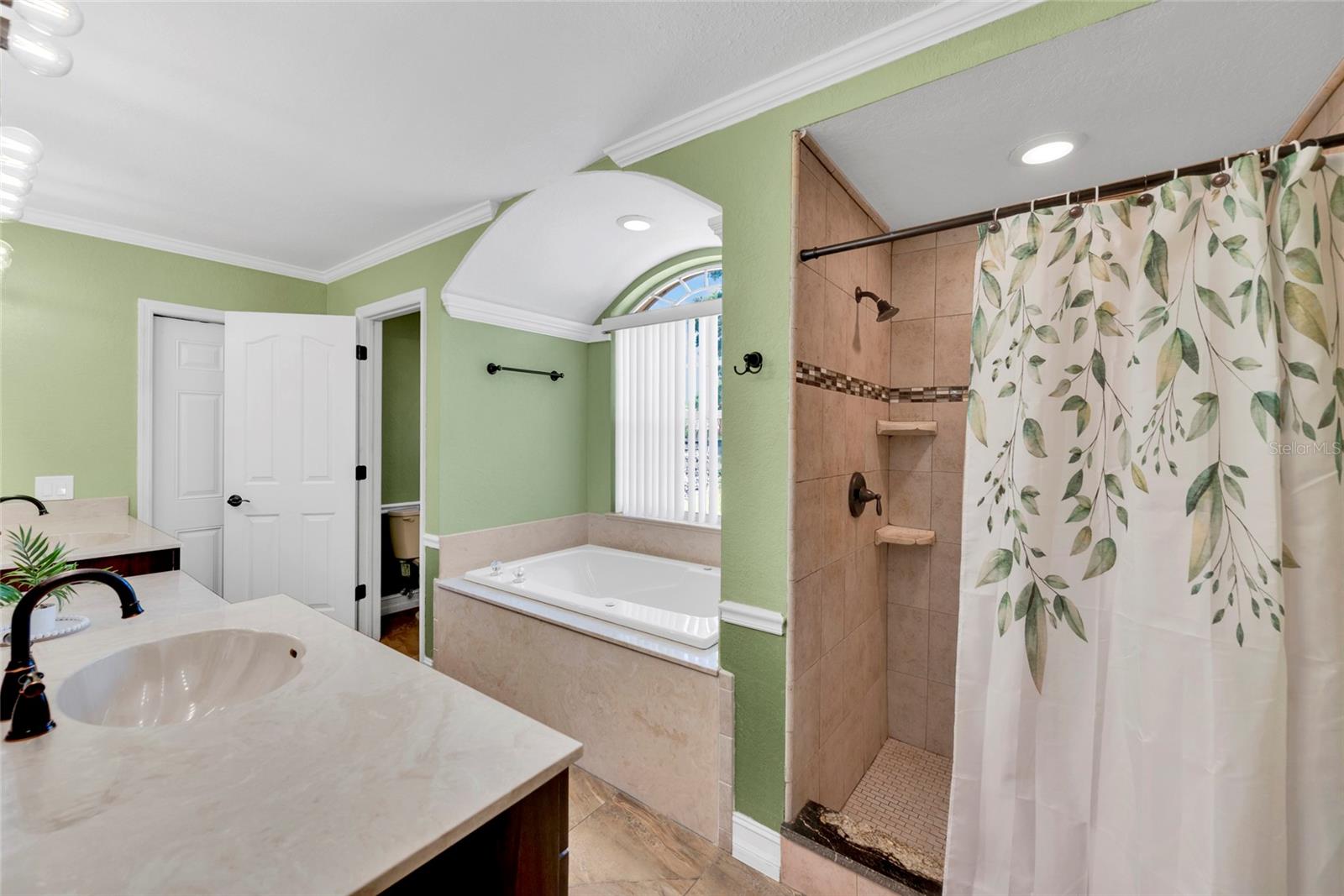 6341 GOVERNORS DR — photo 30