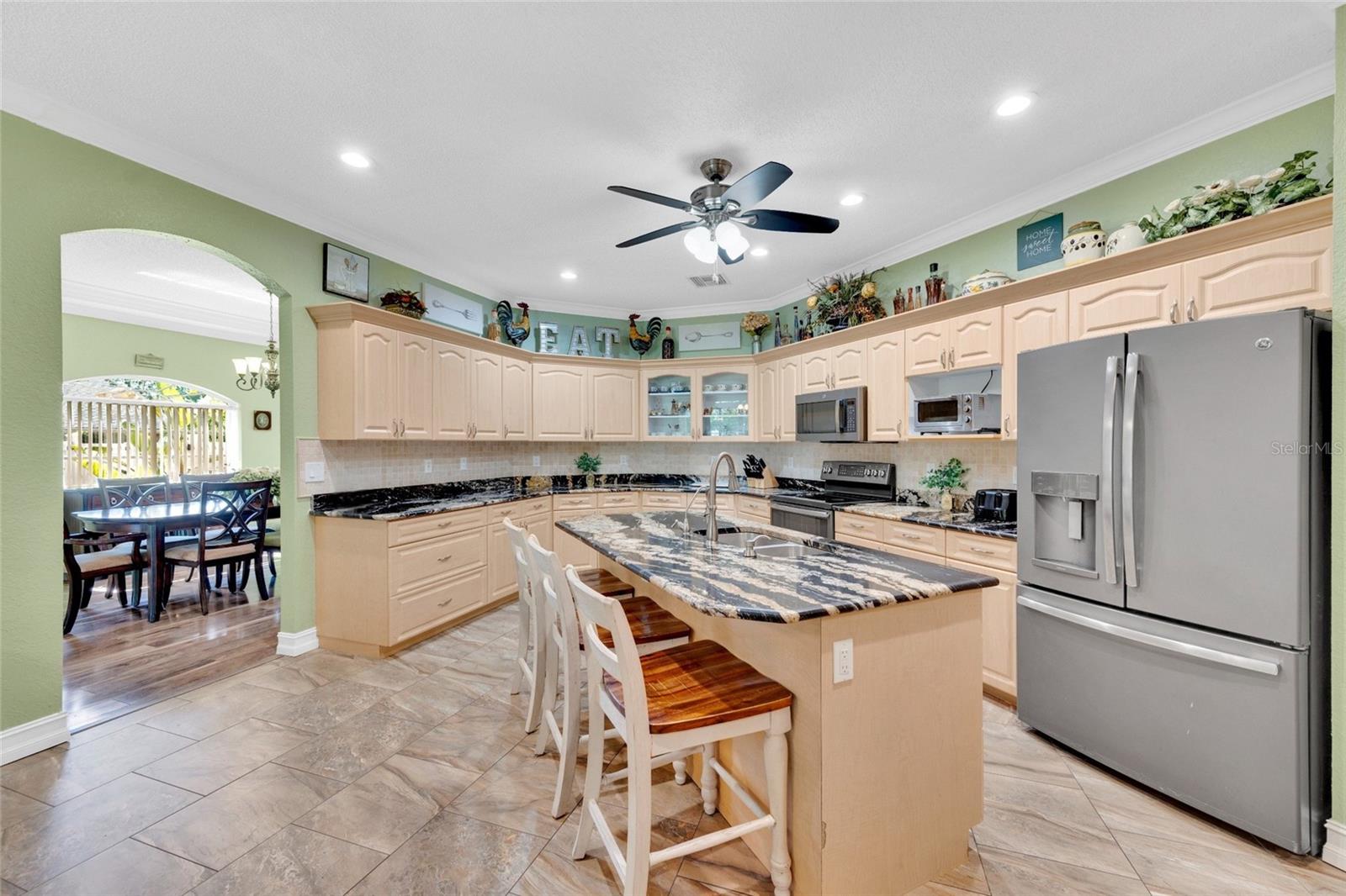 6341 GOVERNORS DR — photo 15