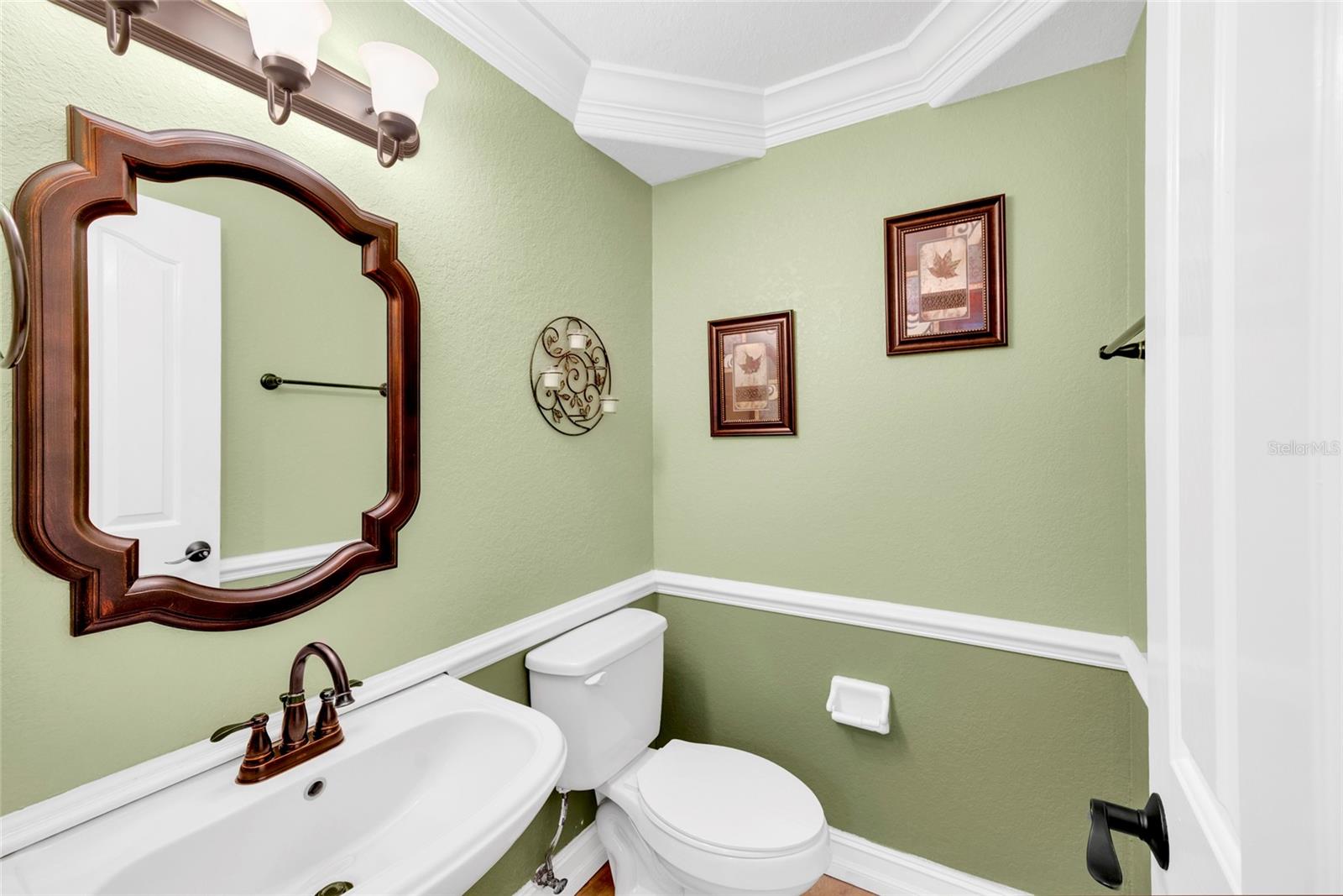 6341 GOVERNORS DR — photo 33