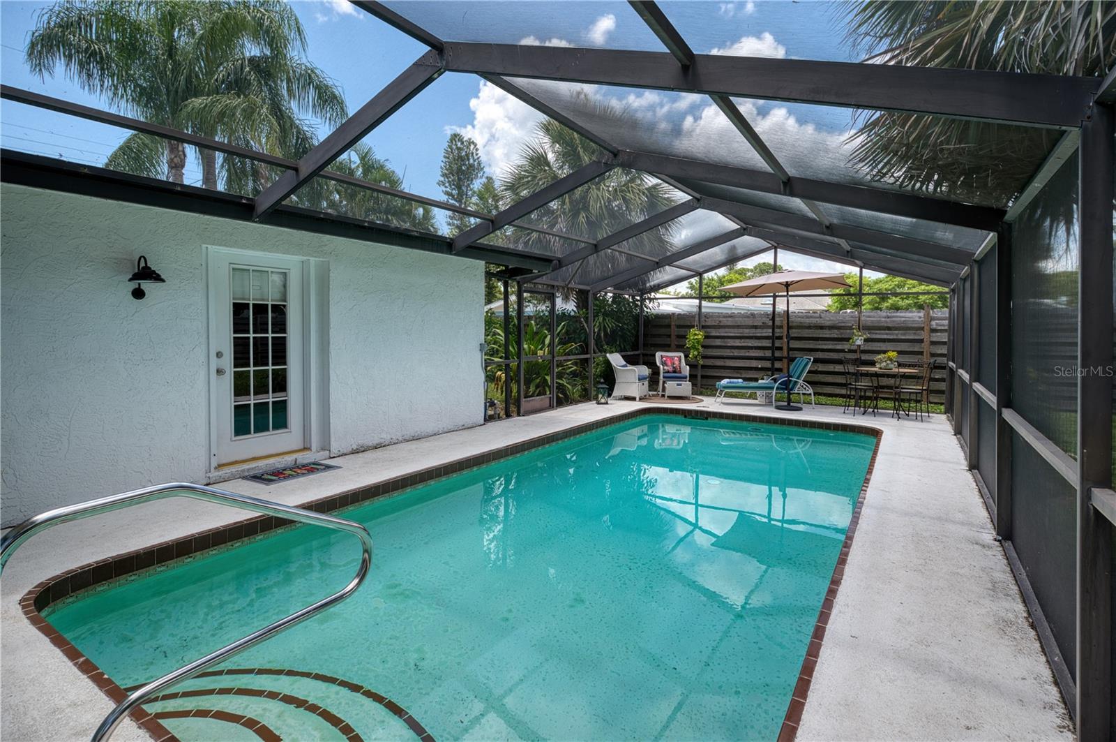 510 DONA DR — photo 25