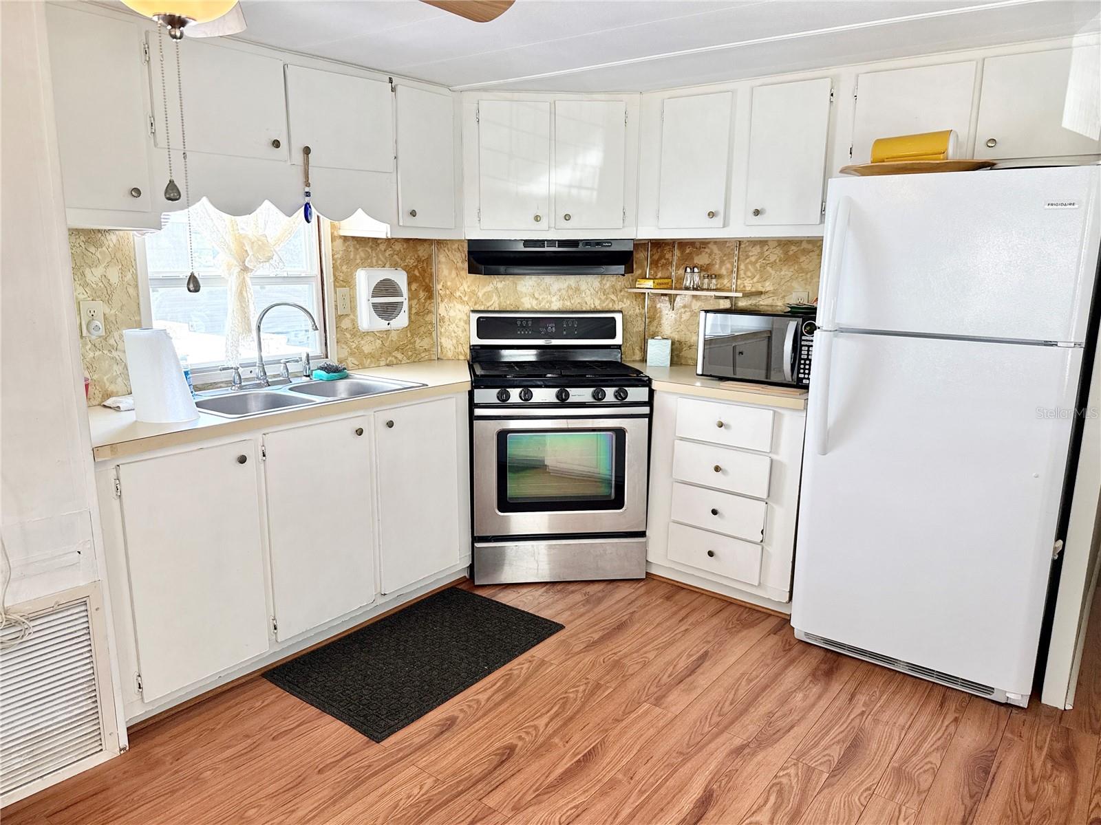 425 MOUNT PINEY AVE NE #681 — photo 6